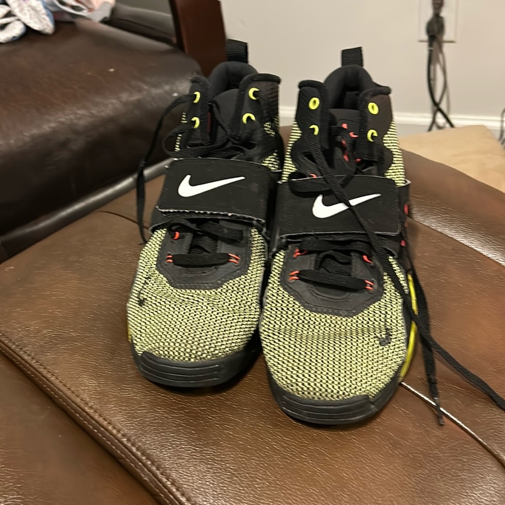 Men’s sneakers